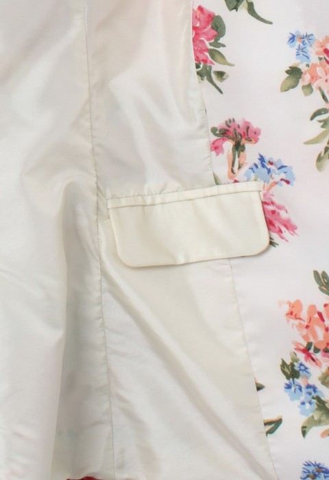 เสื้อสูทลายดอกไม้