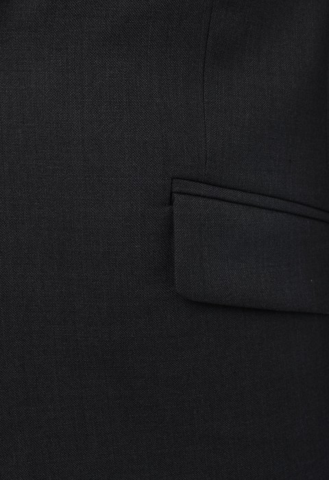 เสื้อสูทสีเทา ปกกล้วยหอมสีดำ