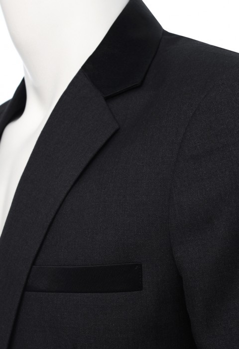 เสื้อสูทสีเทาเข้ม ตัดต่อปกดำ