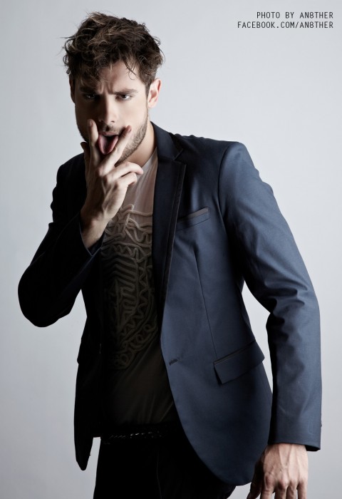 สูทผ้าสแปนเด็กซ์สีน้ำเงิน