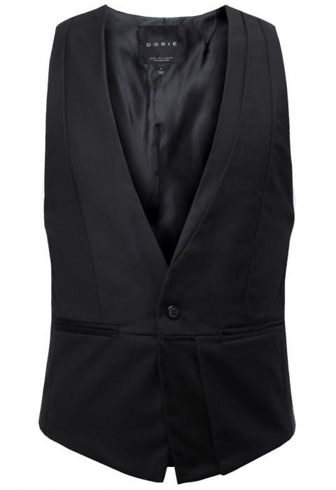 เสื้อกั๊กสีดำ