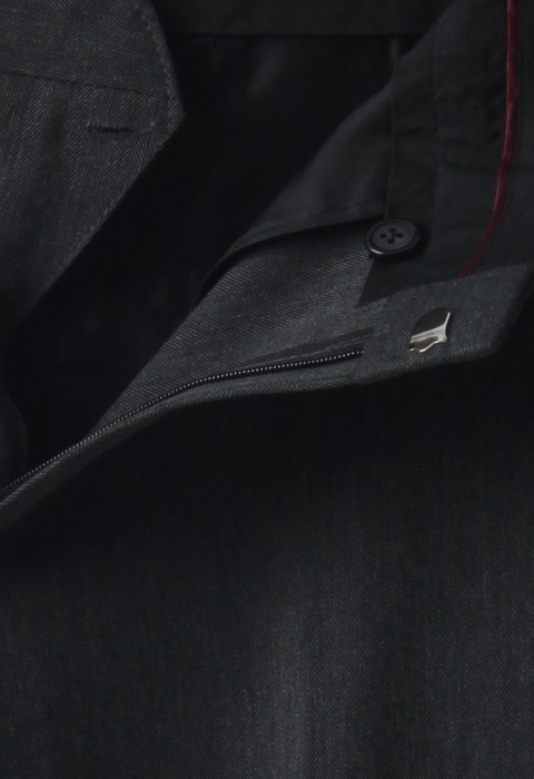 กางเกงสีเทาทรงกระบอกผ้าลายก้างปลา