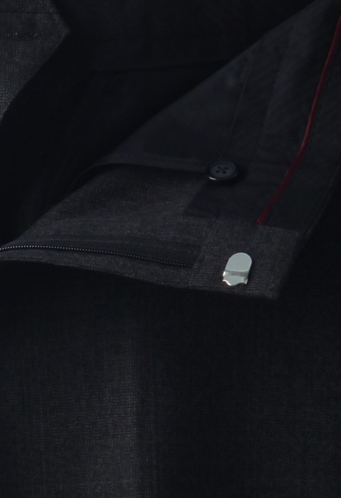 กางเกงสีเทาทรงกระบอกริ้วตาราง