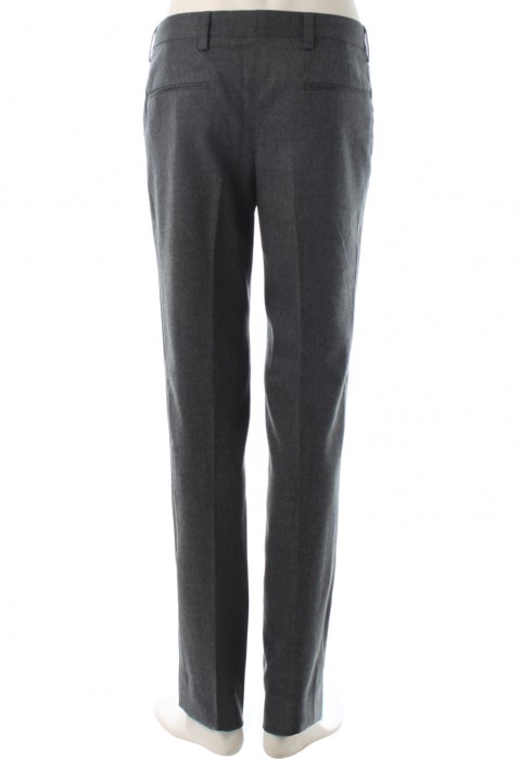 กางเกงสีเทาทรงกระบอกกระเป๋าเจาะ