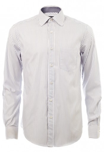 เสื้อเชิ้ตลายทางสีเทา