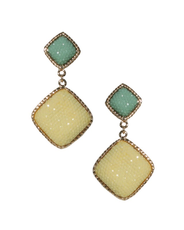 Hexagonal crystal light