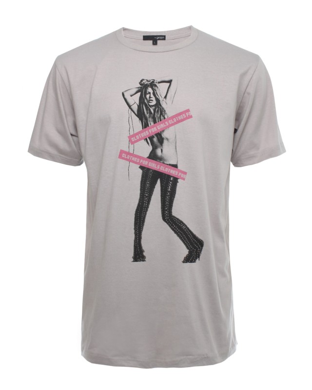 เสื้อยืดสีเบจพิมพ์ลายกราฟฟิค