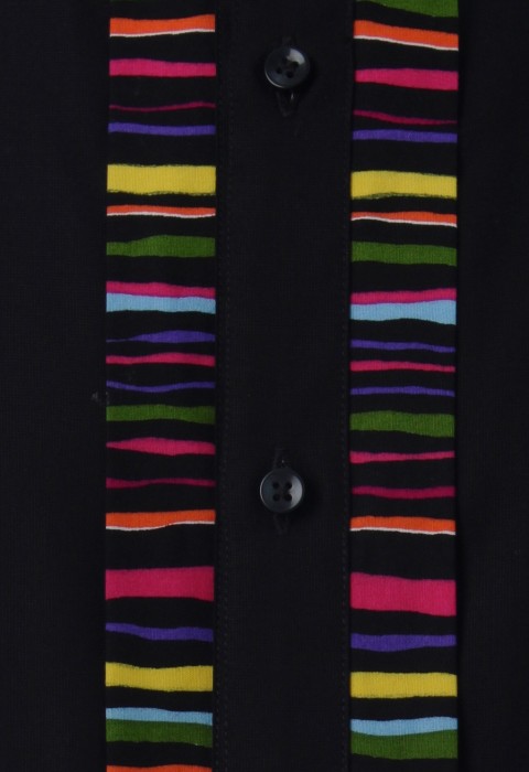 เสื้อเช้ิตสีดำตัดต่อผ้าลายสลับสี