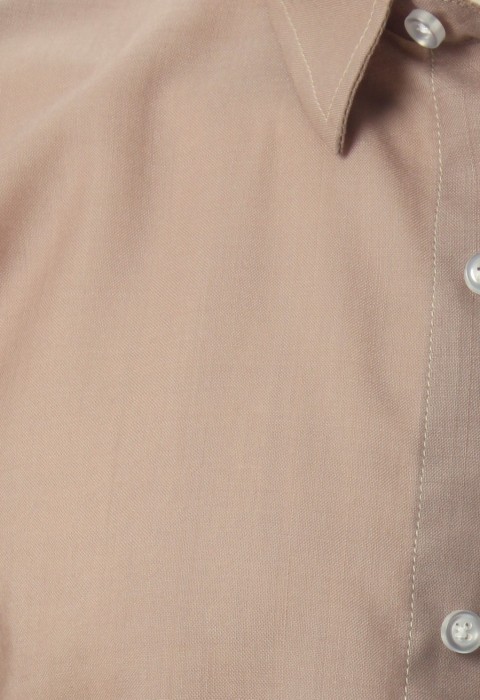 เสื้อเช้ิตปกเล็กสีน้ำตาล