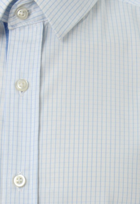 เสื้อเชิ้ตลายตารางสีฟ้าอ่อน