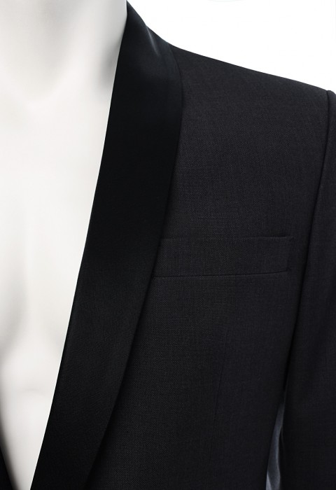 เสื้อสูทสีเทา ปกกล้วยหอมสีดำ