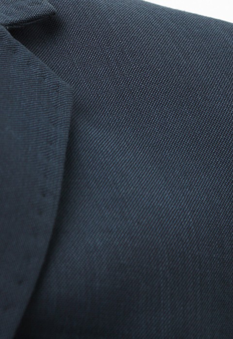 เสื้อสูทสีกลม ตัดขอบสีดำ