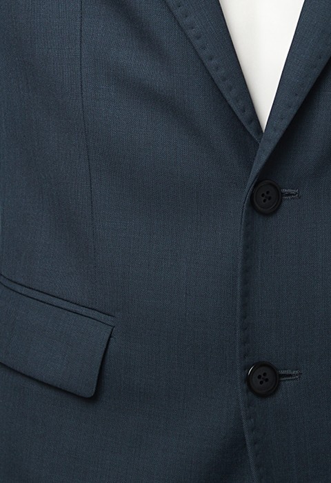 เสื้อสูทสีกลม ตัดขอบสีดำ