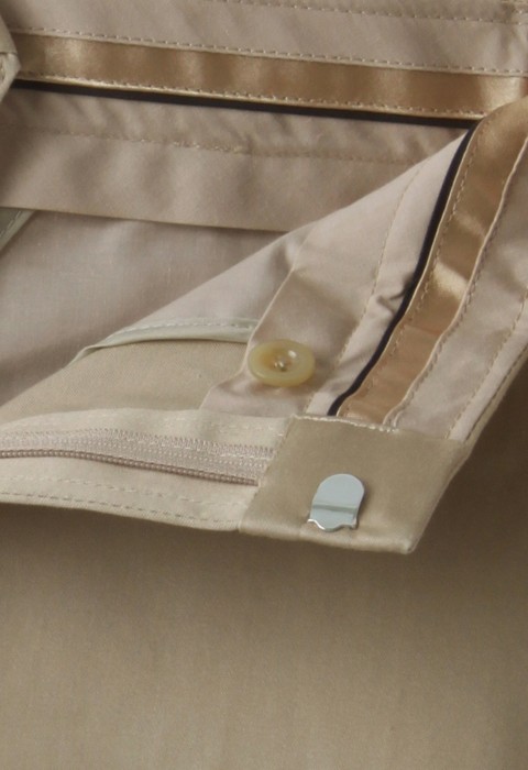 กางเกงทรงกระบอกสีกากี ผ้าสเปนเด็กซ์