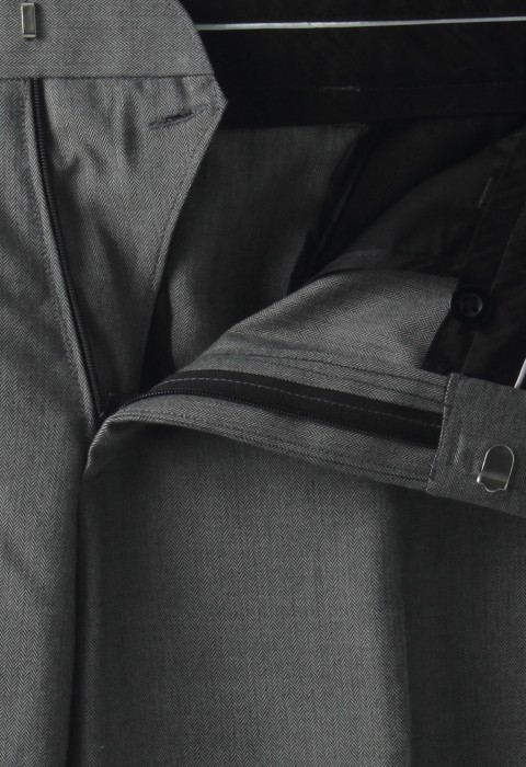 กางเกงสีเทาลายก้างปลาเล็ก