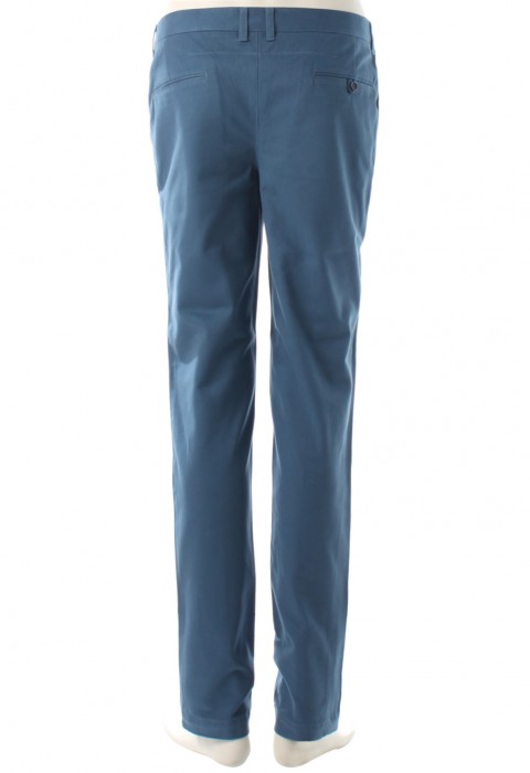 กางเกงสีน้ำเงินทรงกระบอก