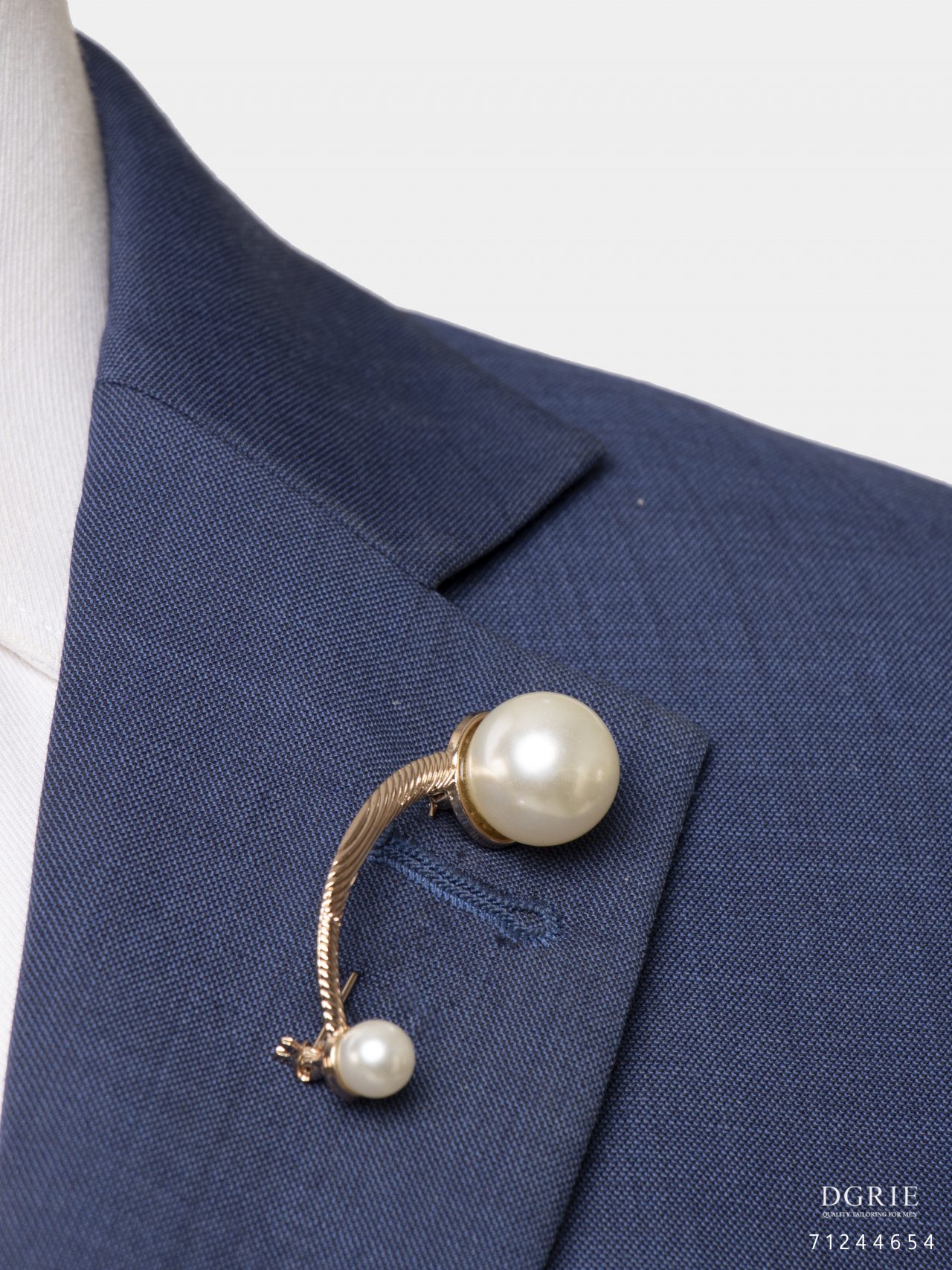 gold pearl circle brooch dgrie 2