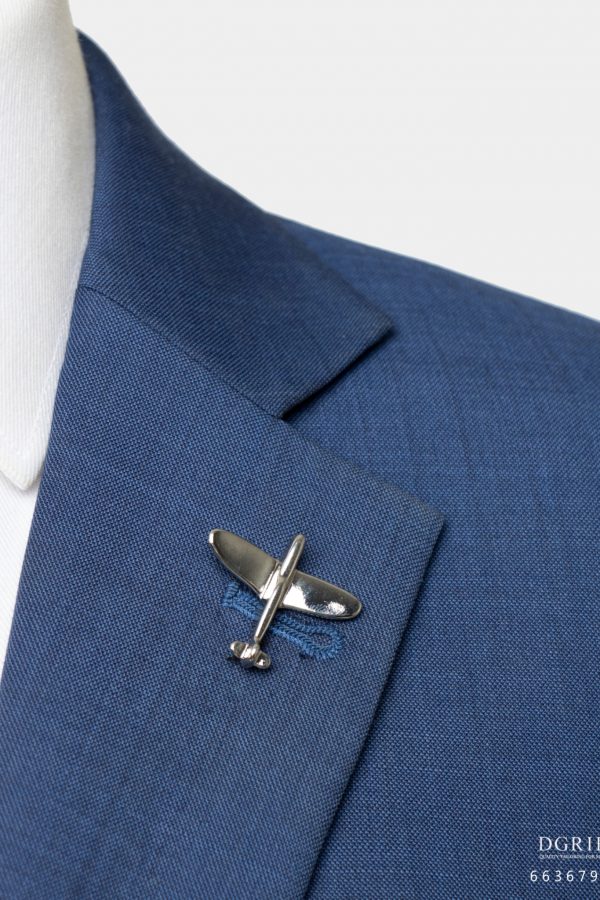 gold plane fortress brooch dgrie