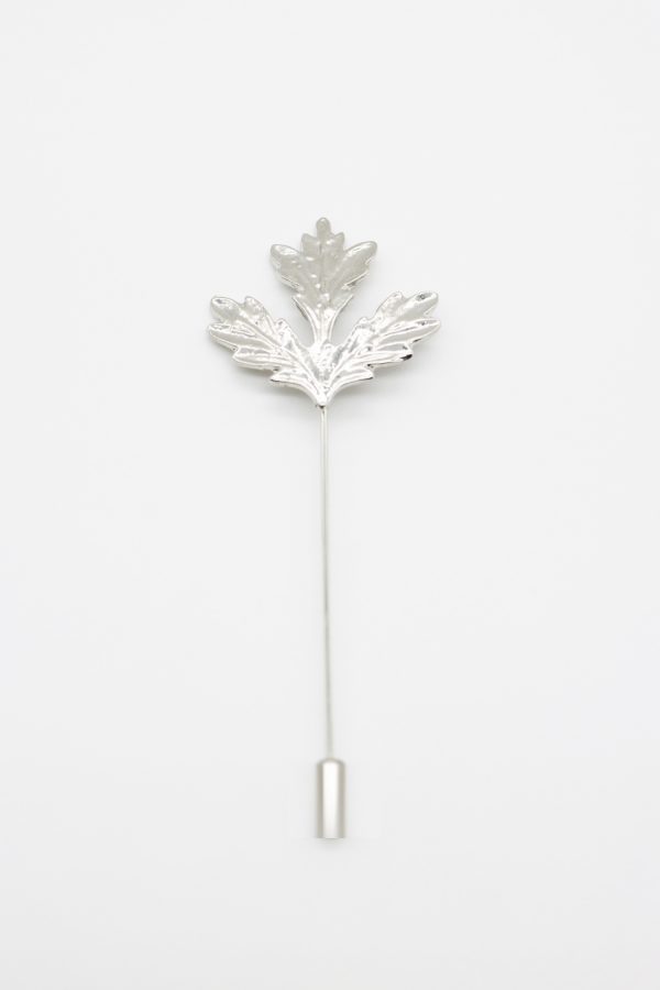 maple leaf silver lapel pin dgrie