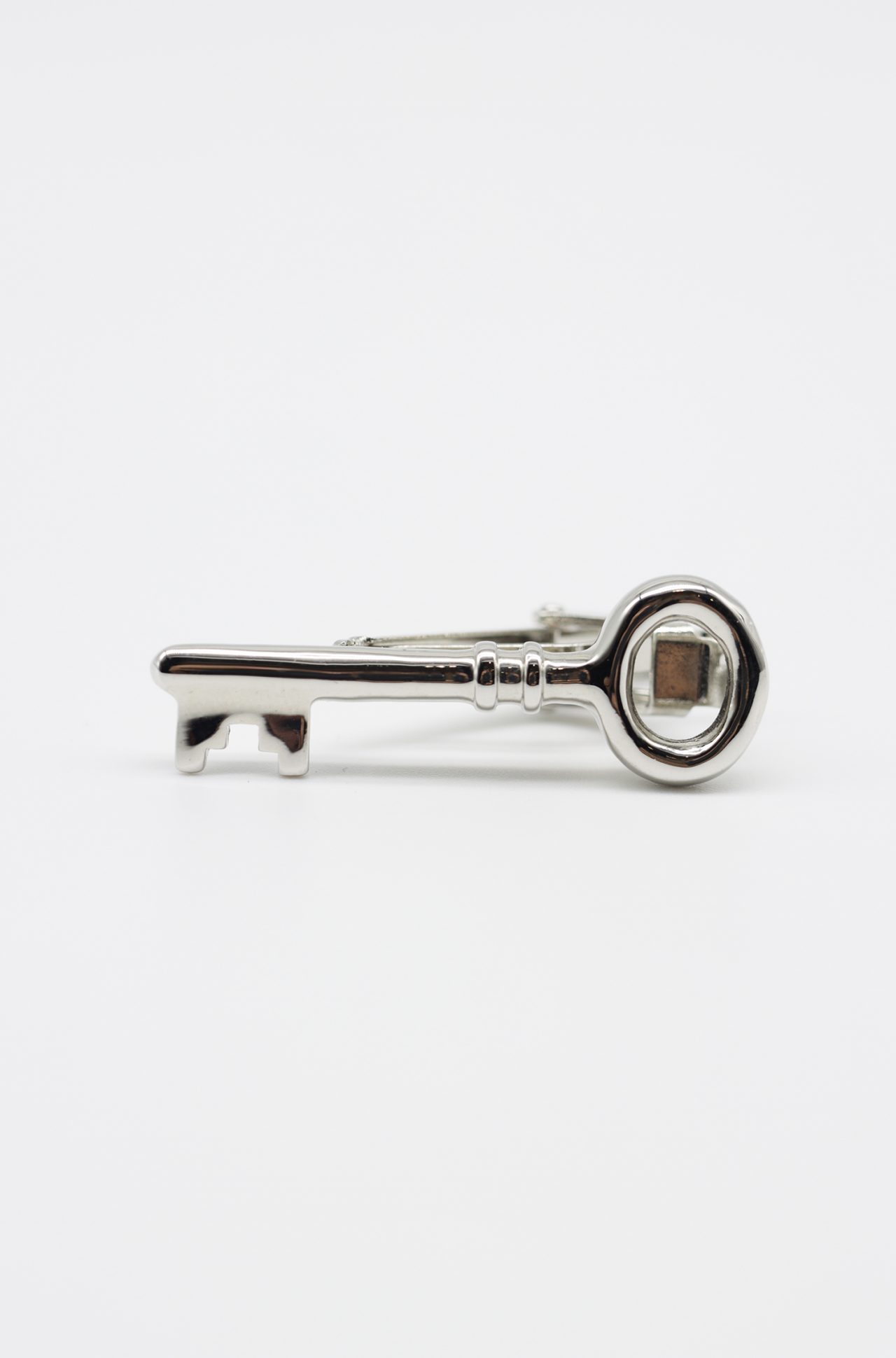 silver key tie clip dgrie