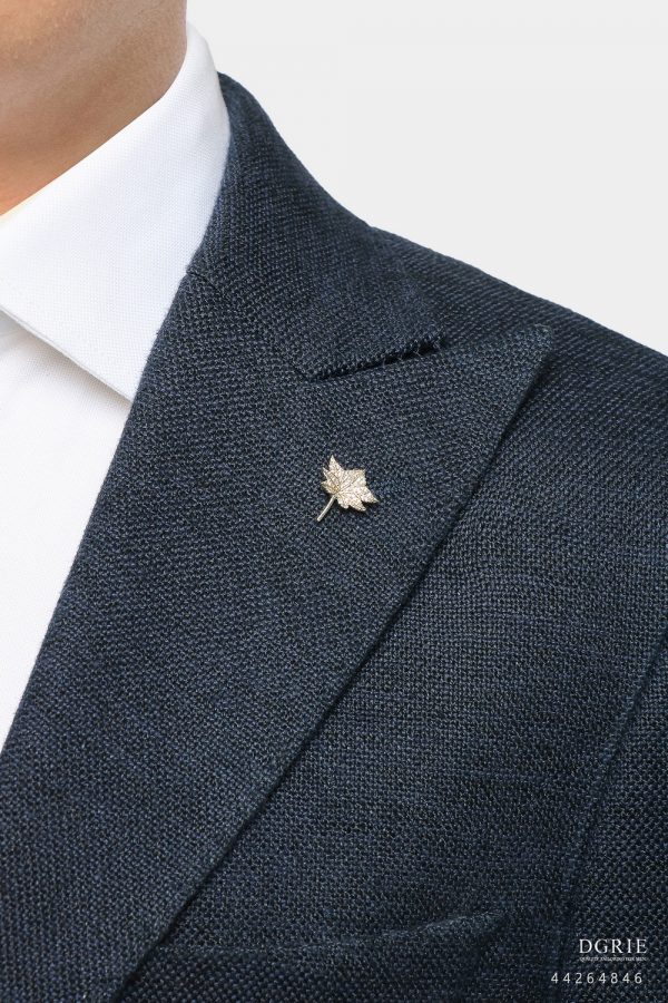 gold mapie leaf brooch dgrie