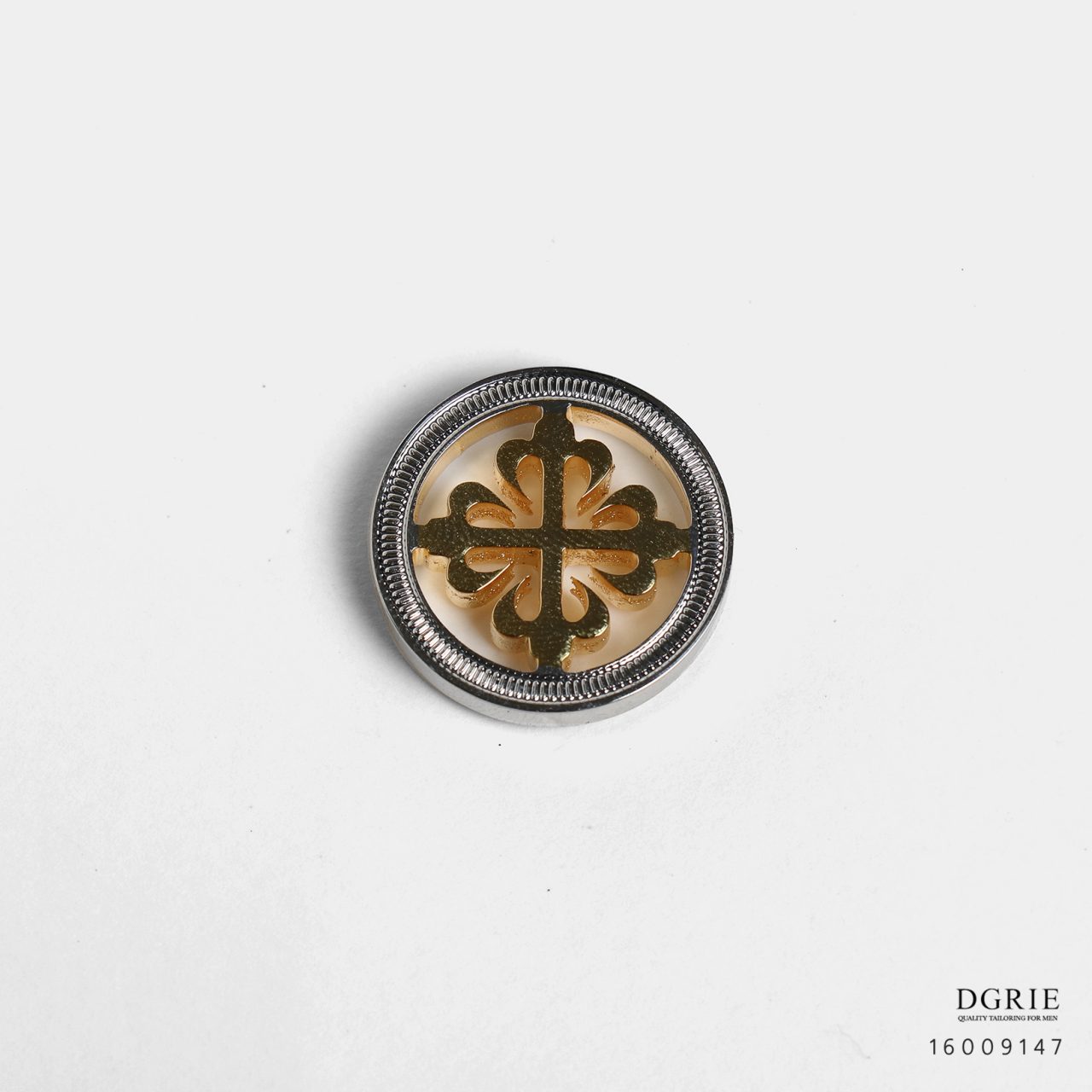 knight symbol brooch dgrie 1