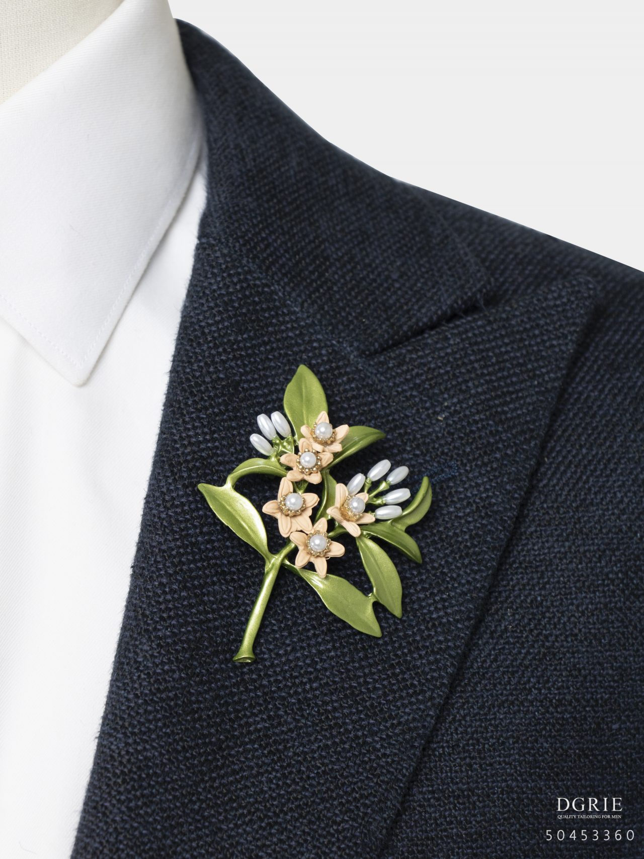 beige flower pearl brooch dgrie