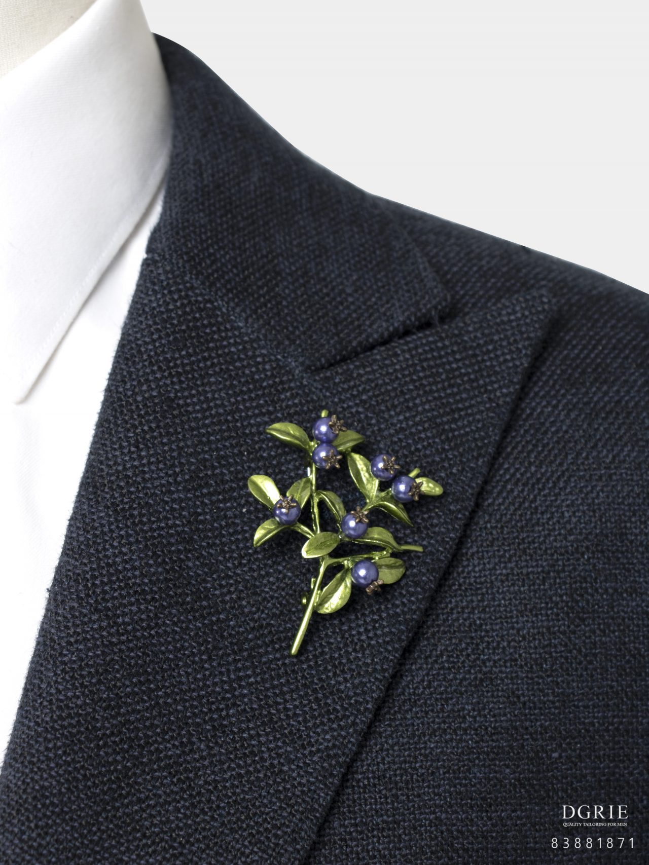 blueberry fruit brooch dgrie