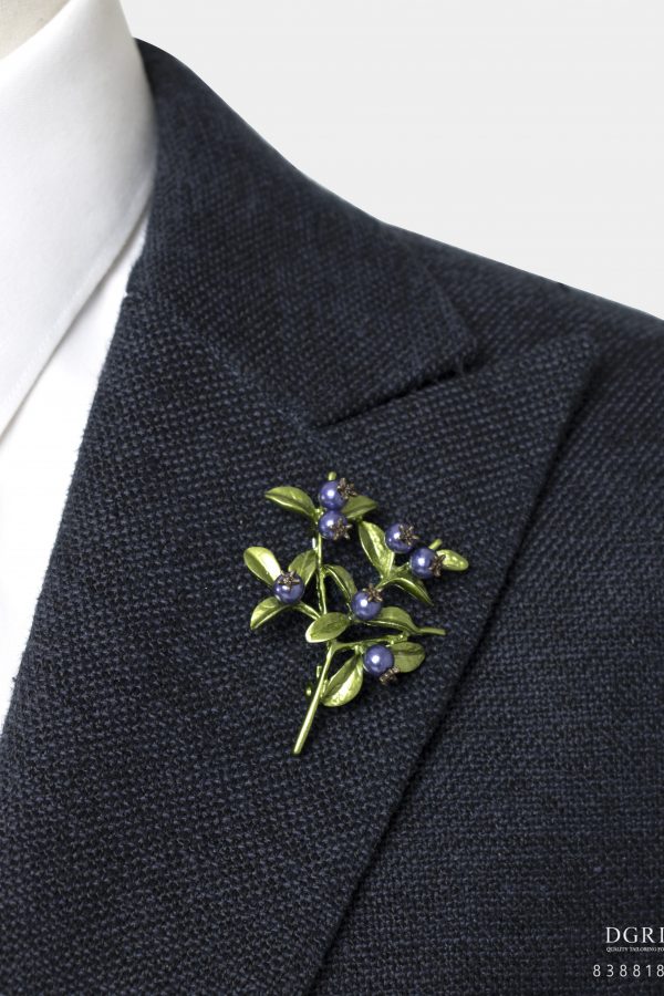 blueberry fruit brooch dgrie