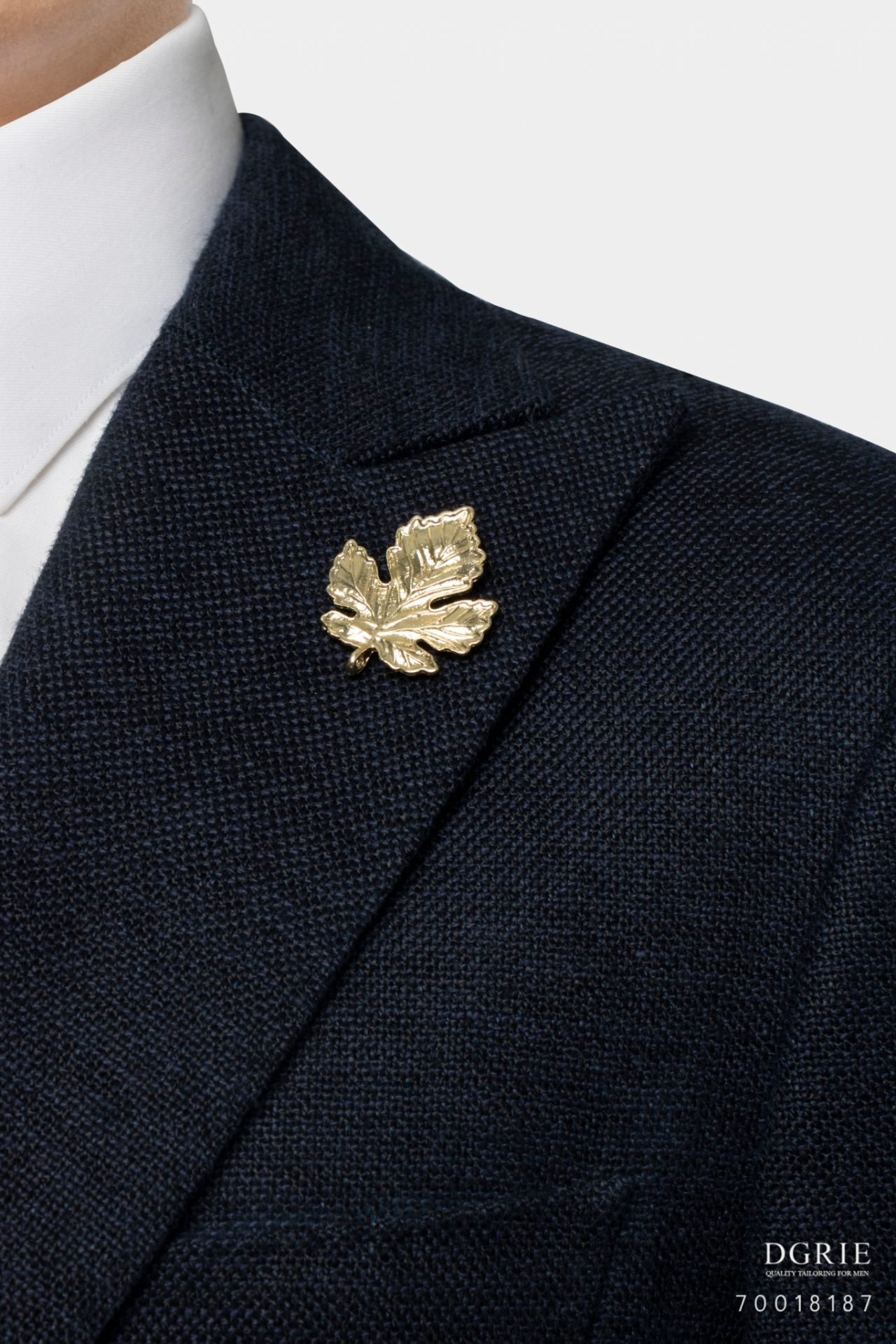 gold maple leaf bg brooch dgrie