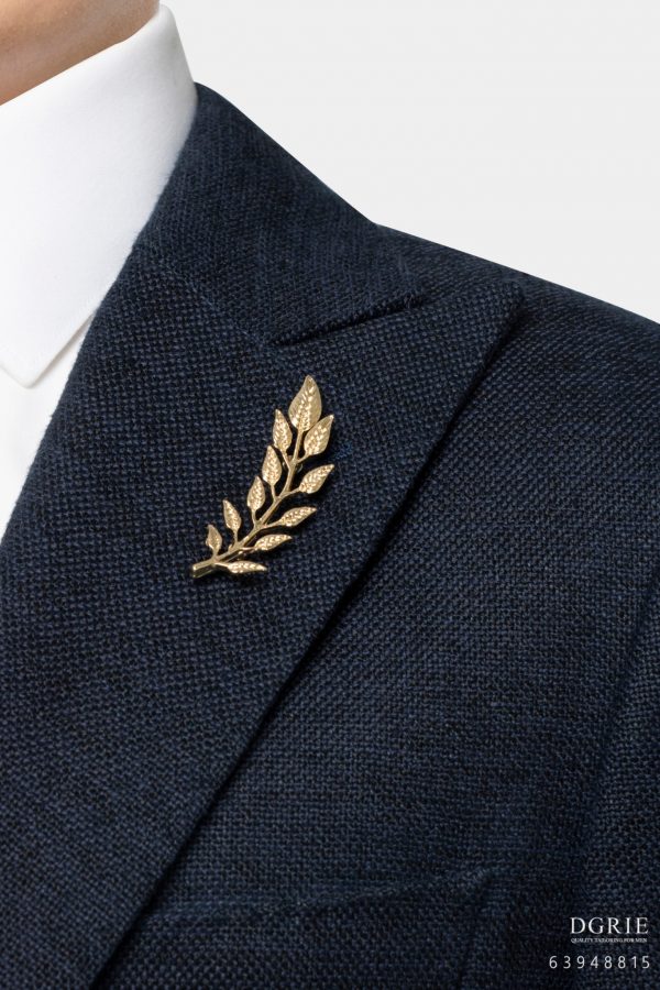 golden leaf roman style brooch dgrie 1