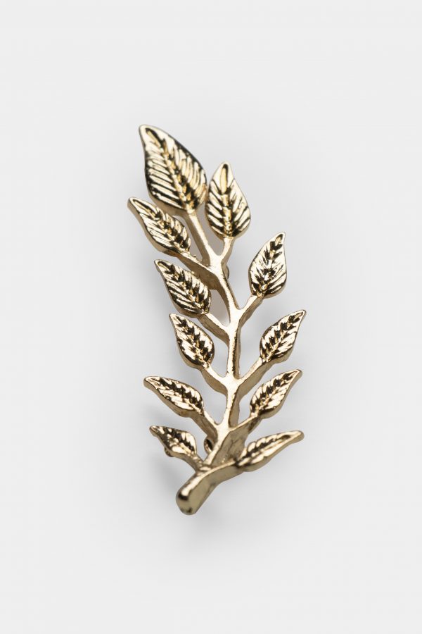 golden leaf roman style brooch dgrie