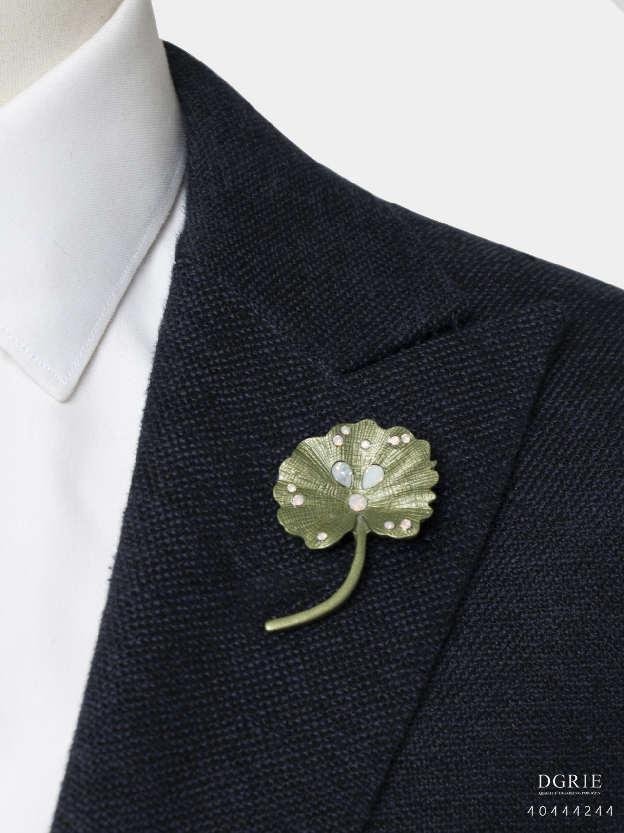 lotus leaf diamond brooch dgrie