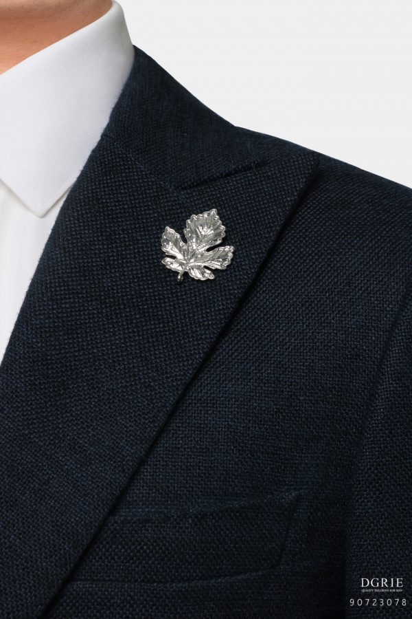 silver maple leaf bg brooch dgrie