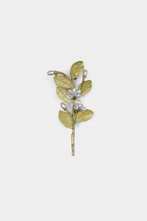 andaman satinwood flower brooch dgrie 1