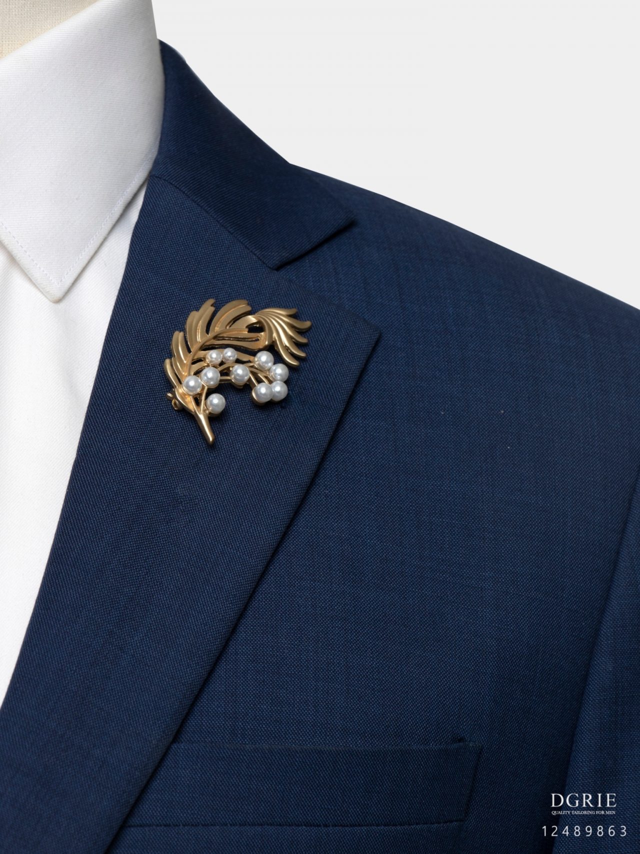 golden leaf pearl flower texture brooch dgrie 1