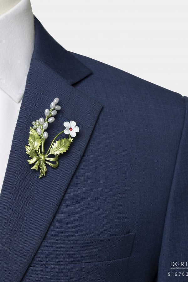 white hollyhock flower brooch dgrie