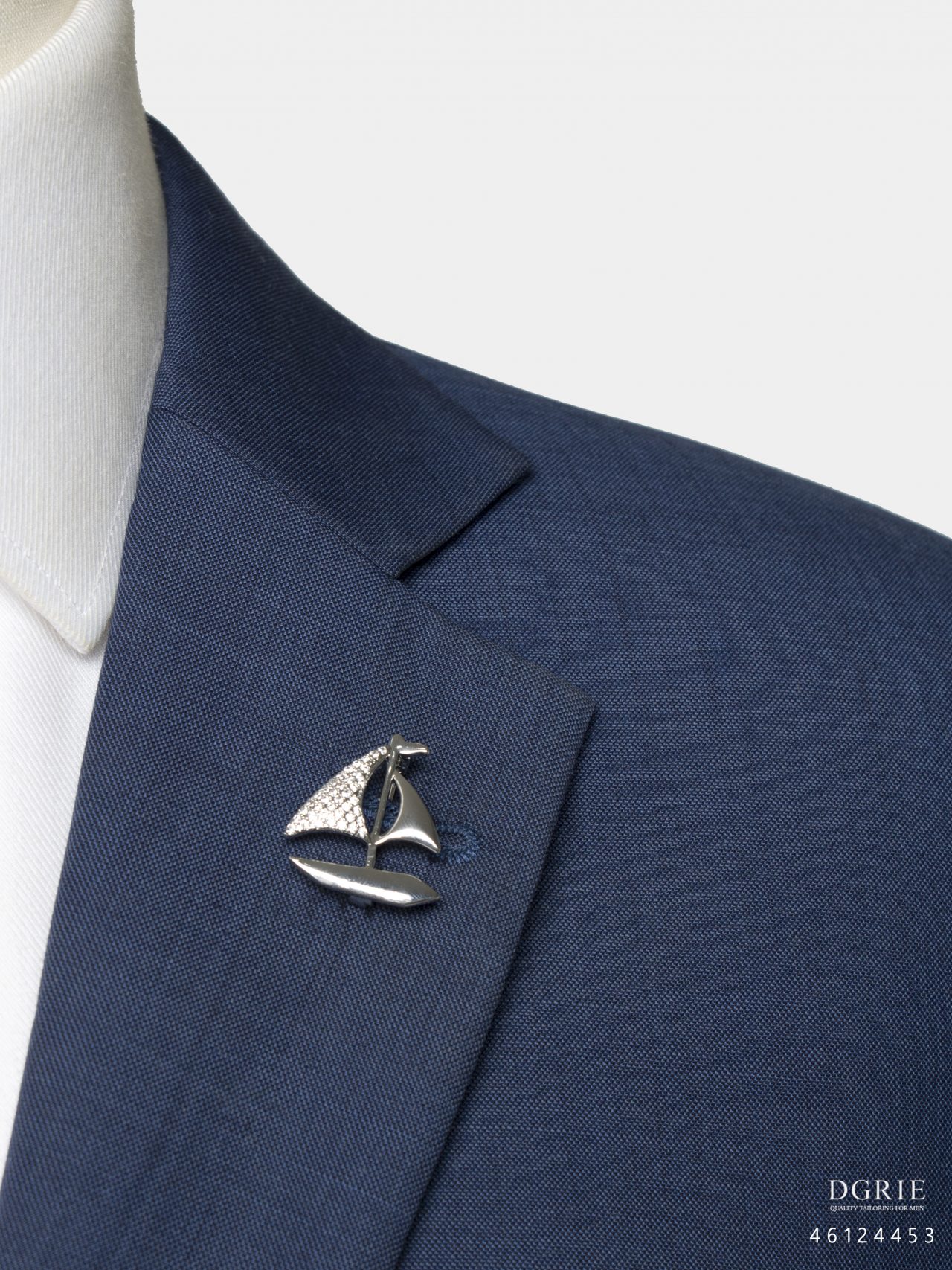 silver sailboat sparkle brooch dgrie 1