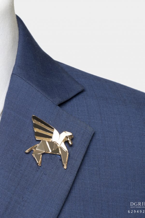 gold pegasus brooch dgrie 3