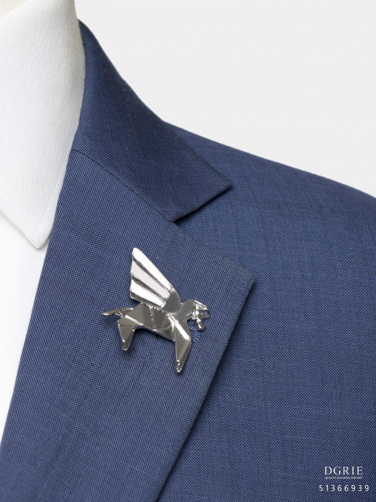 silver pegasus brooch dgrie 2