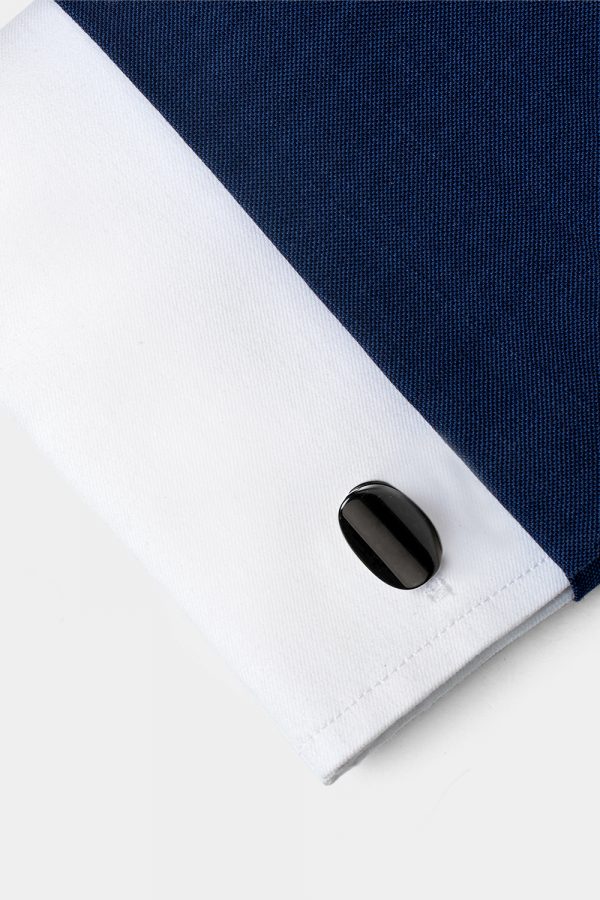 01 08685203 BLACK OVAL mock up 1