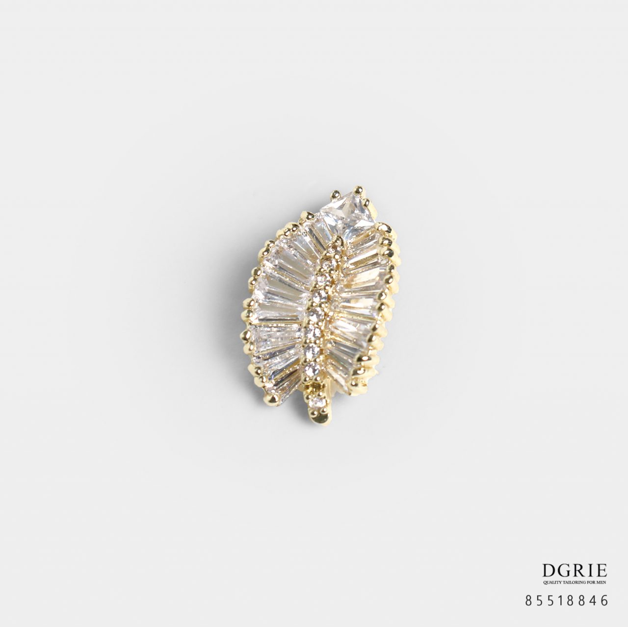 elesant crystal leaf brooch dgrie