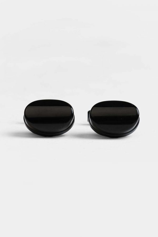 01 08685203 BLACK OVAL 1 0